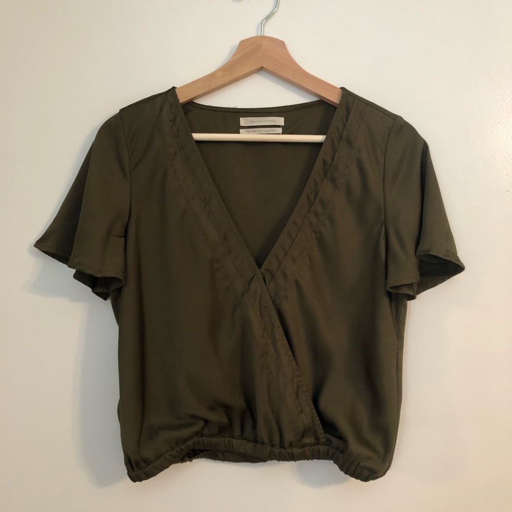 URBAN OUTFITTERS Green Satin Short Sleeve Top S
